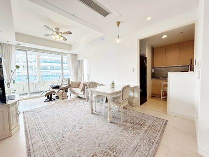 M.M.TOWERS the East リビング