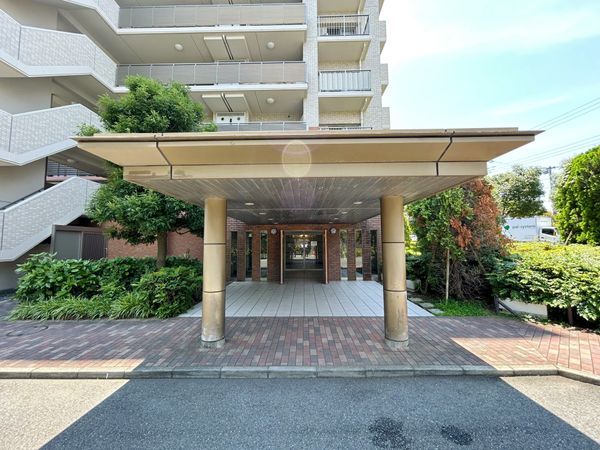 ラムーナ横浜戸塚 フォレストリッジ エントランス