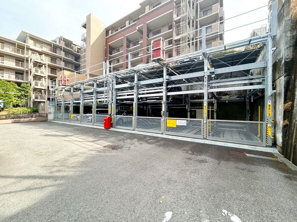 グレーシアパーク山手台EAST 壱番館 駐車場 グレーシアパーク山手台EAST 壱番館 駐車場