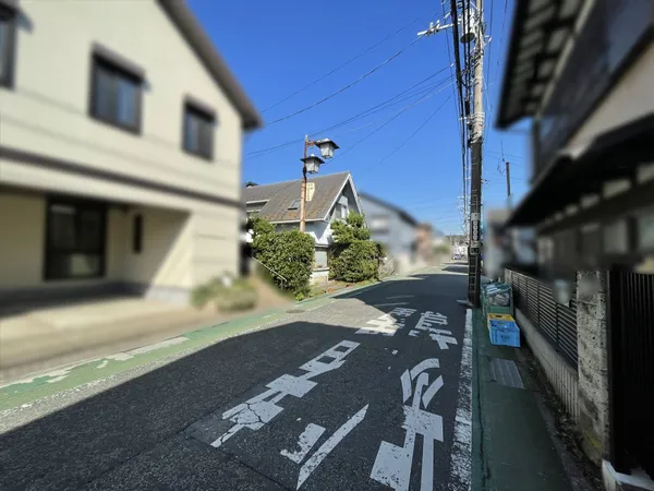 東南側前面道路・周辺環境