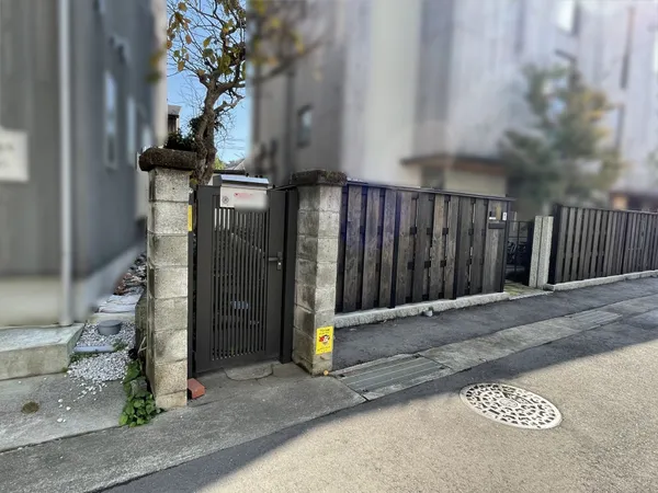 北西側前面道路への出入口
