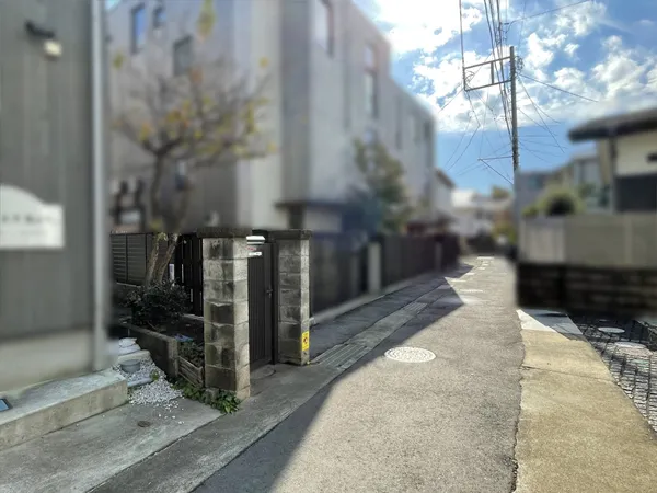 北西側前面道路・周辺環境