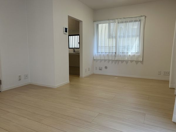 鎌倉市稲村ガ崎5丁目 戸建 リビング