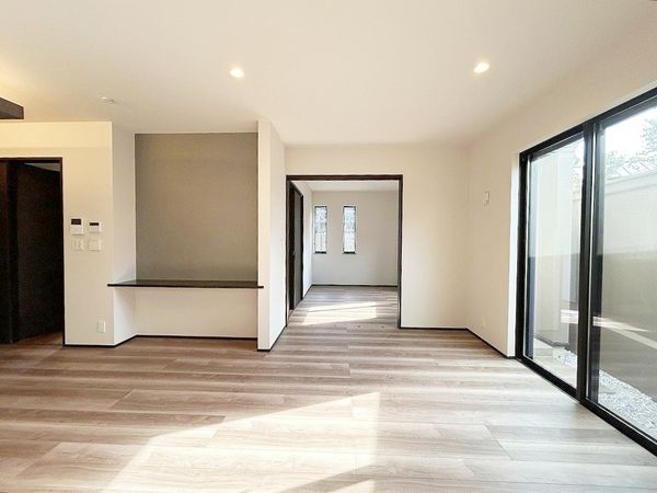 鎌倉市由比ガ浜1丁目 築後未使用戸建 B号棟 リビング