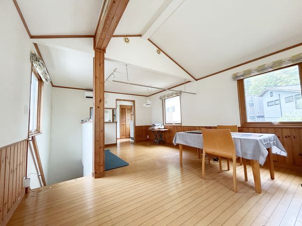 鎌倉市二階堂 戸建 リビング