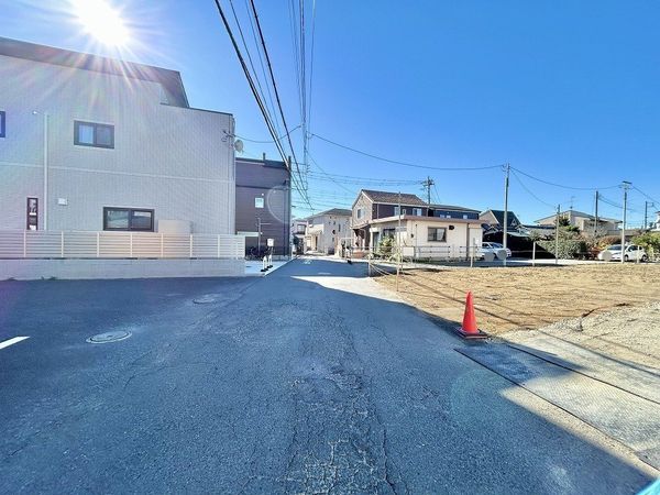 茅ヶ崎市円蔵2丁目 土地 C区画 前面道路含む外観