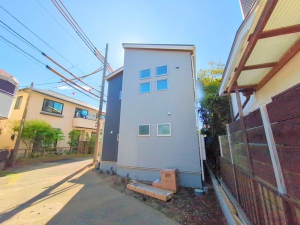 茅ヶ崎市旭が丘 新築戸建 外観