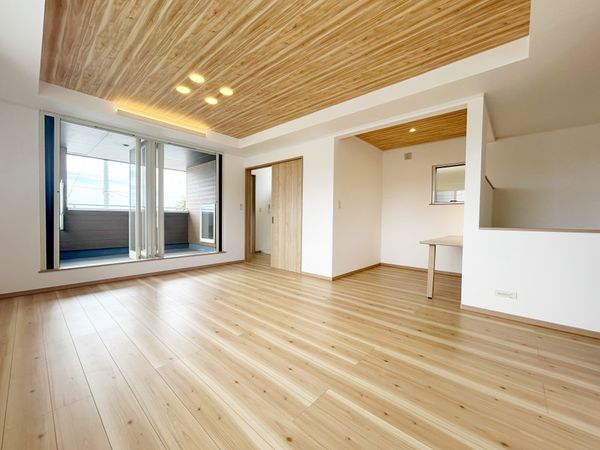 茅ヶ崎市下寺尾 中古戸建 リビング 茅ヶ崎市下寺尾 中古戸建 リビング