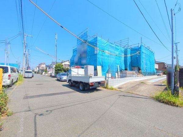茅ヶ崎市柳島1丁目 新築戸建 C号棟 前面道路含む外観 茅ヶ崎市柳島1丁目 新築戸建 C号棟 前面道路含む外観