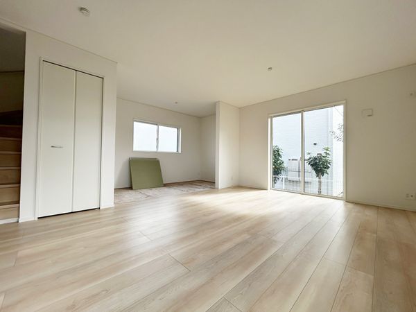 茅ヶ崎市柳島2丁目 新築戸建 4号棟 リビング