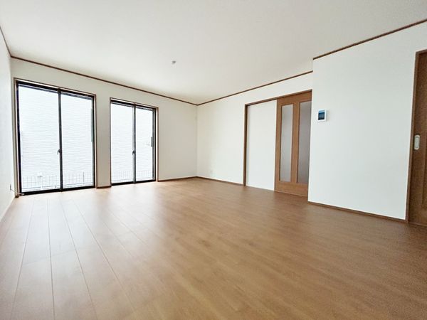 茅ヶ崎市東海岸南4丁目 新築戸建 B号棟 リビング