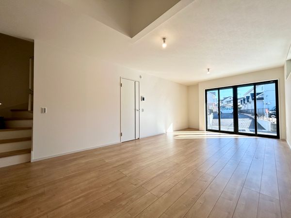 寒川町岡田5丁目 新築戸建2号棟 リビング