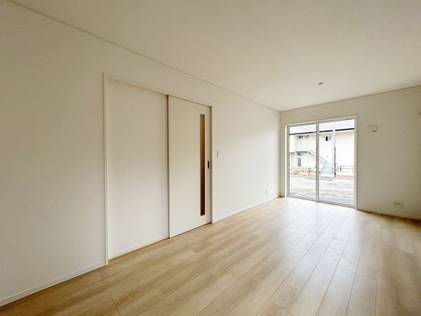 寒川町岡田8丁目 新築戸建 2号棟 リビング