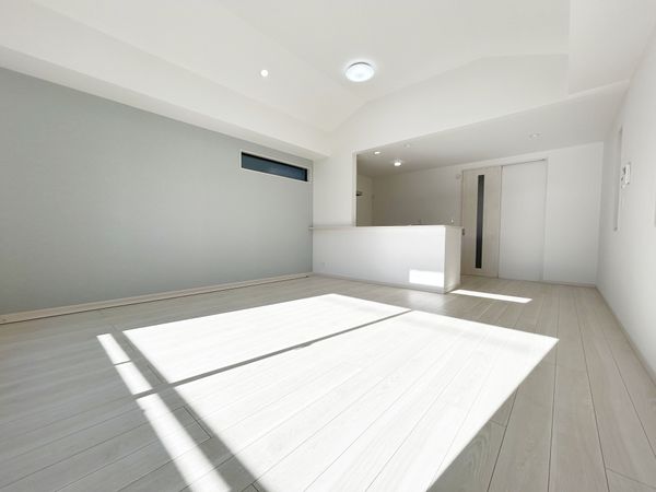 茅ヶ崎市香川4丁目 新築戸建 2号棟 リビング