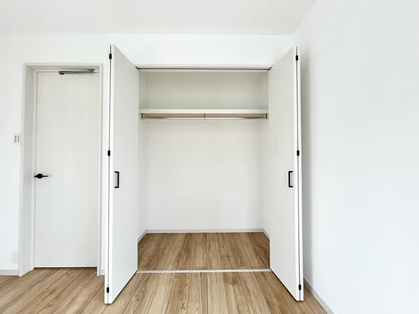 約5帖洋室・収納