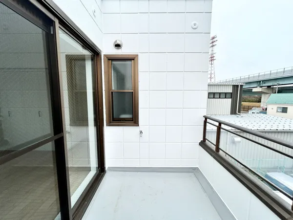 約6.7帖洋室・バルコニー