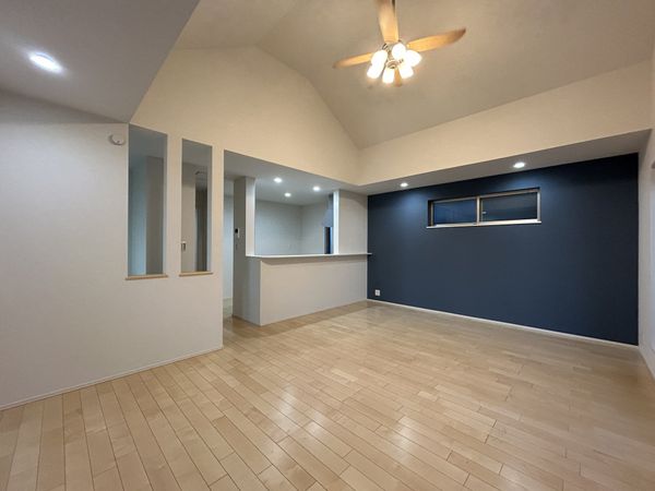 茅ヶ崎市室田1丁目 戸建 リビング