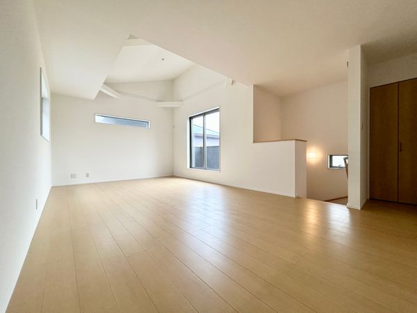 茅ヶ崎市浜之郷 新築戸建 2号棟 リビング