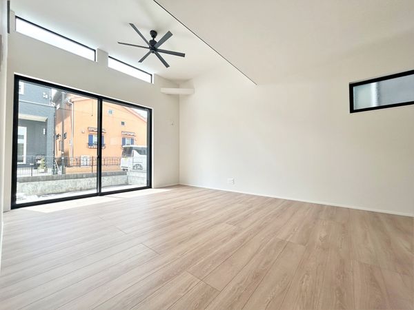 寒川町小谷1丁目 新築戸建 D号棟 リビング