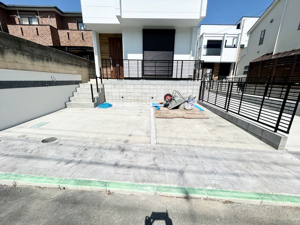 茅ヶ崎市東海岸南3丁目 新築戸建 1号棟 駐車場