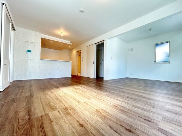 茅ヶ崎市旭が丘 戸建 3号棟 リビング 茅ヶ崎市旭が丘 戸建 3号棟 リビング