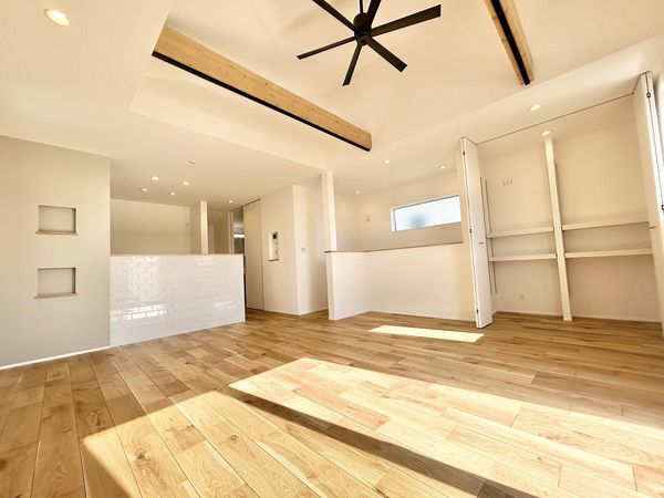 茅ヶ崎市松風台 新築A棟 リビング 茅ヶ崎市松風台 新築A棟 リビング