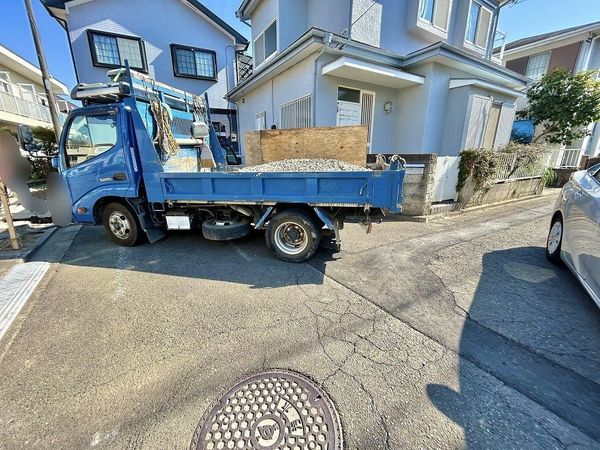 茅ヶ崎市萩園 新築戸建 前面道路含む外観 茅ヶ崎市萩園 新築戸建 前面道路含む外観