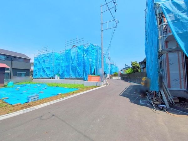 高座郡寒川町小谷2丁目 新築戸建 4号棟 前面道路含む外観 高座郡寒川町小谷2丁目 新築戸建 4号棟 前面道路含む外観