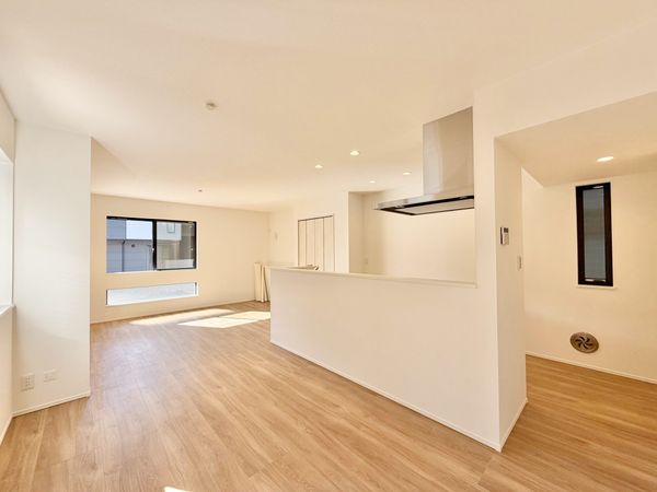 茅ヶ崎市松林1丁目 新築戸建 20号棟 リビング