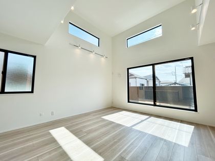 茅ヶ崎市南湖3丁目 新築戸建 2号棟 リビング