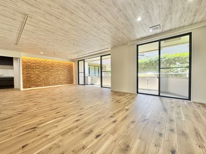 中銀茅ヶ崎マンシオン リビング