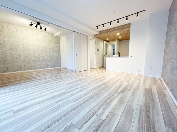 ジオ茅ヶ崎フレシア リビング