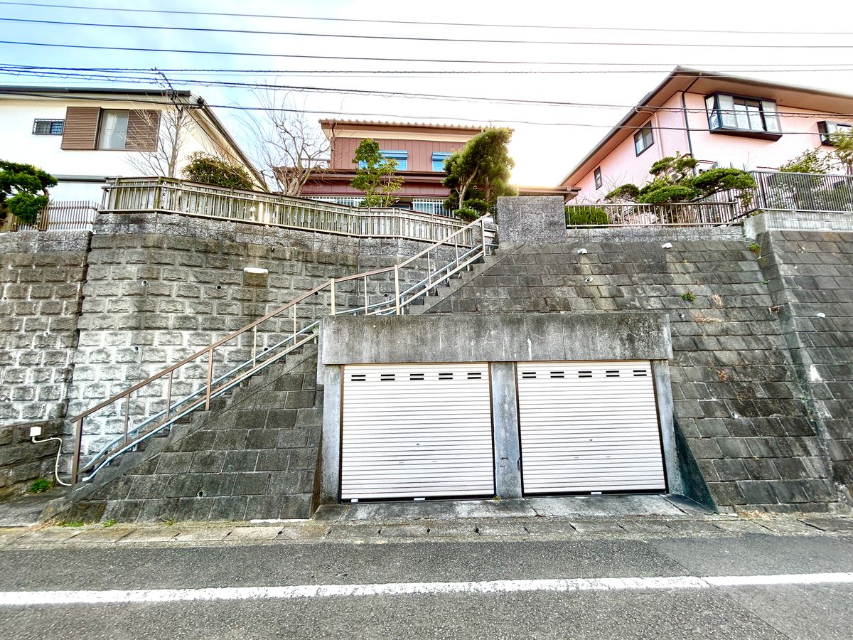 鎌倉市今泉台1丁目 土地 前面道路含む外観 前面道路含む外観