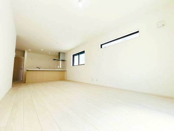 横浜市栄区飯島町 新得戸建2号棟 リビング
