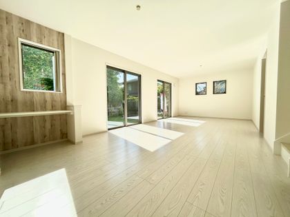 鎌倉市今泉台5丁目 新築戸建 リビング