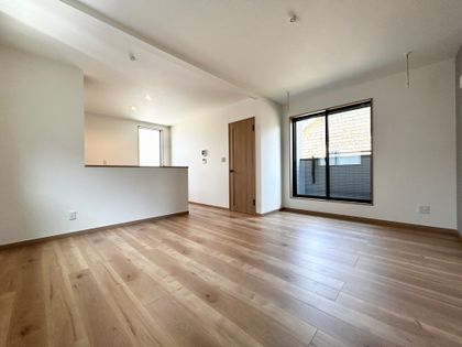 鎌倉市大船4丁目 新築戸建2号棟 リビング