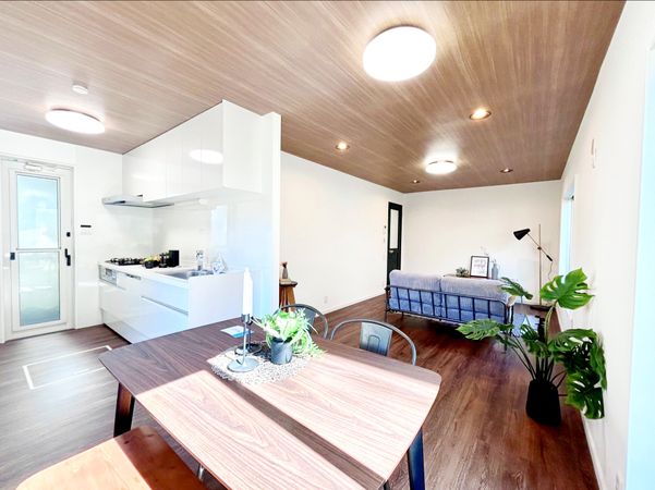 鎌倉市今泉台6丁目 戸建 リビング リビング