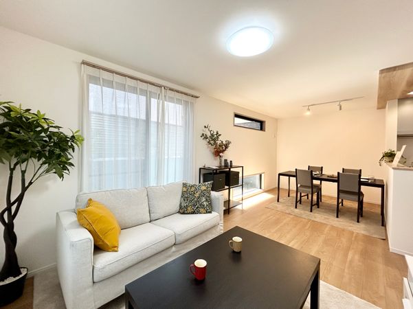 横浜市栄区飯島町 新築戸建 リビング