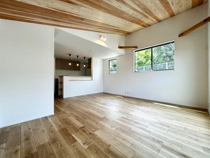 鎌倉市岩瀬 新築戸建 2号棟 リビング