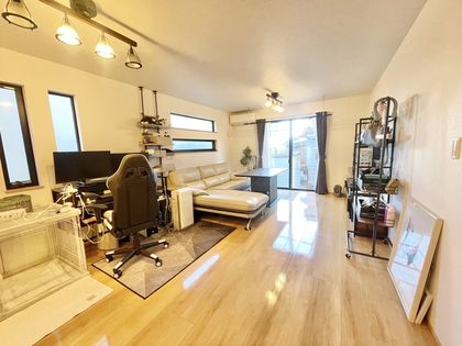 横浜市保土ケ谷区岩崎町 戸建 リビング
