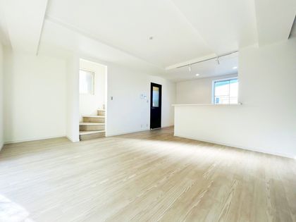 鎌倉市岩瀬 戸建 リビング
