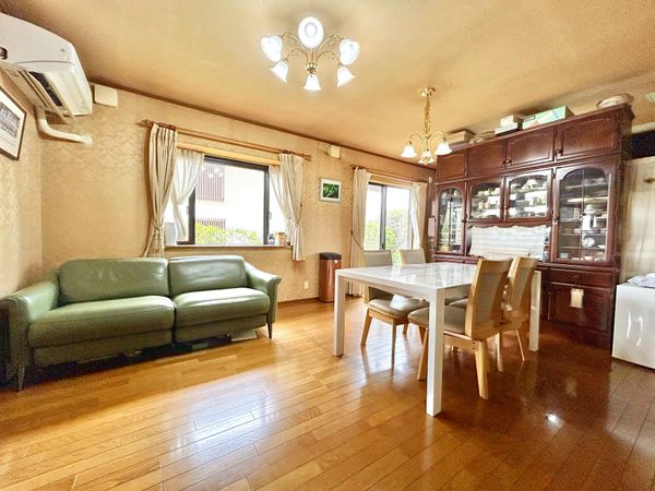 横浜市栄区飯島町 戸建 リビング 横浜市栄区飯島町 戸建 リビング