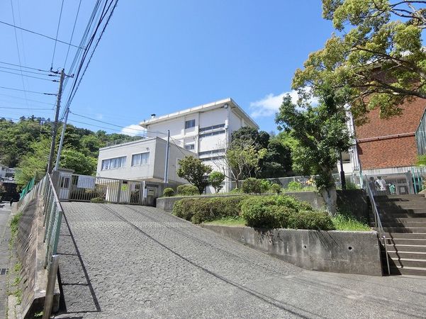 鎌倉市立今泉小学校（約700ｍ）