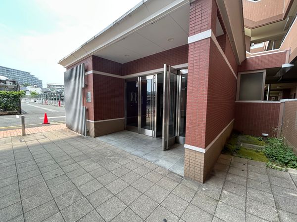 ガーデンアソシエ I棟 エントランス ガーデンアソシエ I棟 エントランス