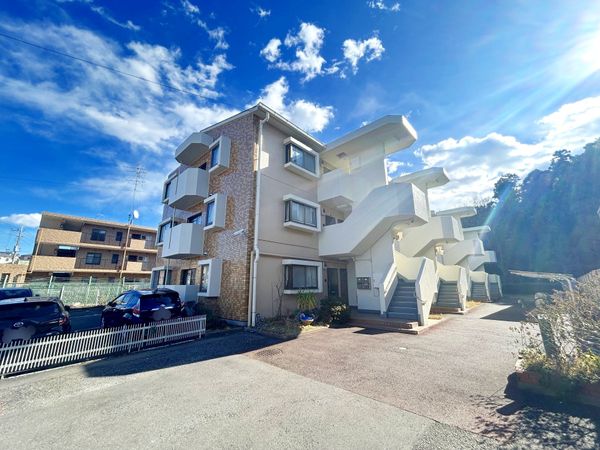 サンピア本郷台 外観