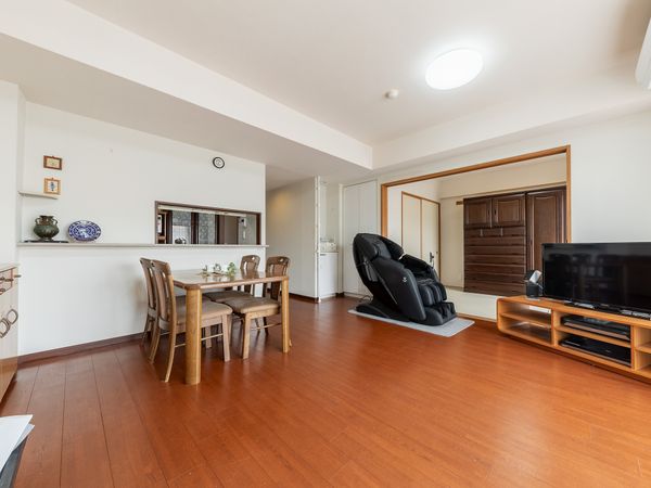 ガーデンアソシエ I棟 リビング