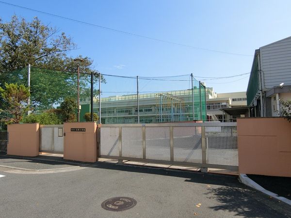 第2大船パークタウン D棟 横浜市立笠間小学校(約800m) 横浜市立笠間小学校(約800m)