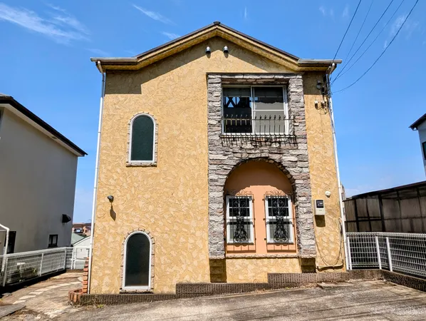 【外観】令和７年10月リフォーム完了の4LDK中古戸建です♪