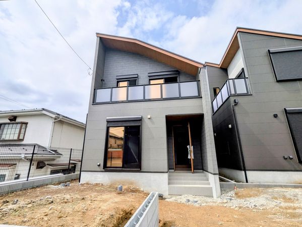 戸塚区秋葉町 新築戸建2号棟 外観
