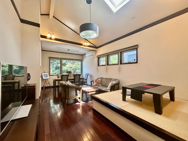 戸塚区秋葉町 戸建 リビング